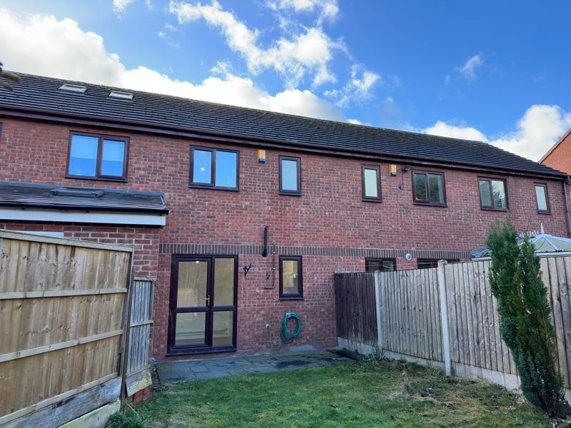 2 bed terraced house to rent in Regent Street, Wellington, Telford TF1, £750 pcm