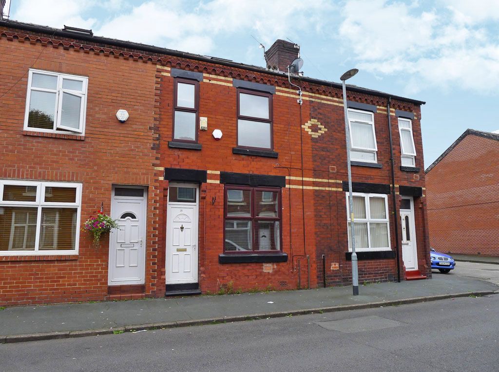 3 bed terraced house to rent in Longford Street, Manchester, Greater Manchester M18, £995 pcm