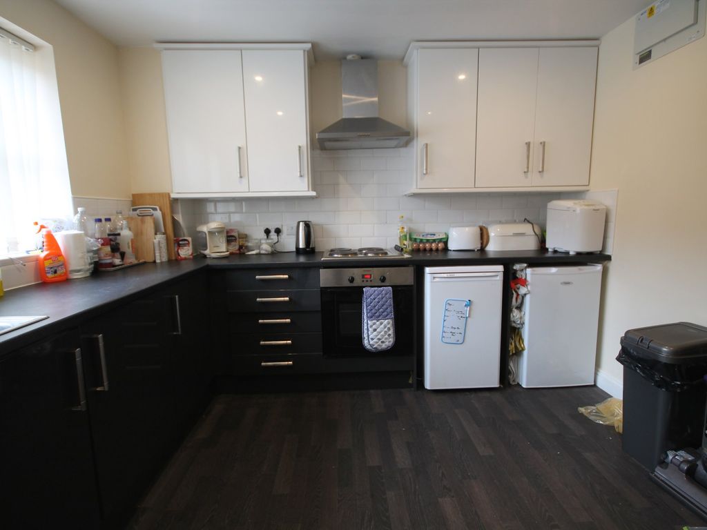4 bed terraced house to rent in Blue Fox Close, West End, Leicester LE3, £2,080 pcm
