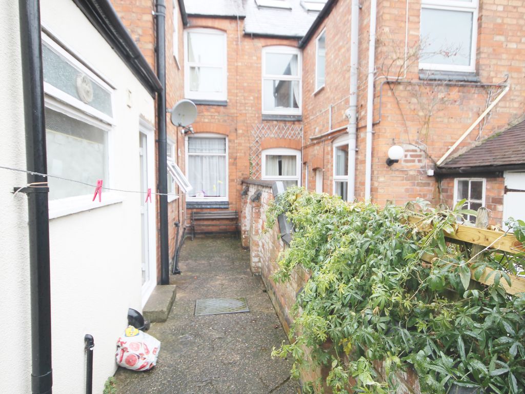 4 bed terraced house to rent in Harrow Road, West End, Leicester LE3, £1,508 pcm