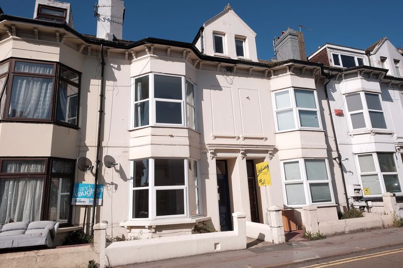 5 bed terraced house to rent in Viaduct Road, Brighton BN1, £3,120 pcm