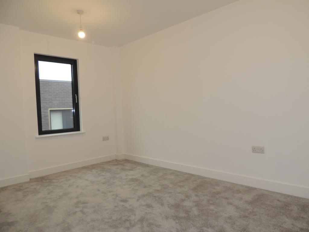 2 bed flat to rent in Bradford Street, Birmingham B12, £1,095 pcm