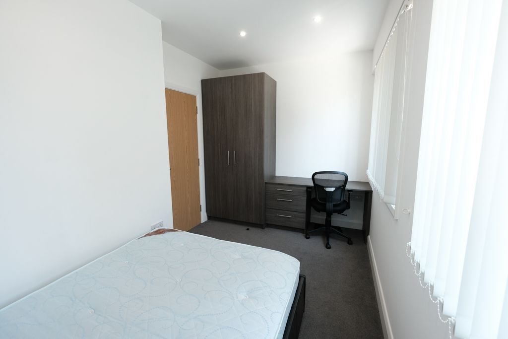 1 bed flat to rent in Ring Way, Preston, Lancashire PR1, £650 pcm