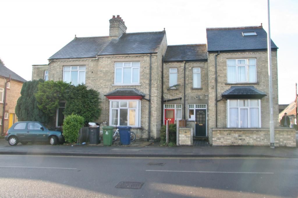 4 bed terraced house to rent in Elizabeth Way, Cambridge CB4, £2,400 pcm
