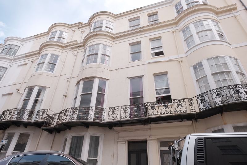 8 bed flat to rent in Atlingworth Street, Brighton BN2, £5,547 pcm