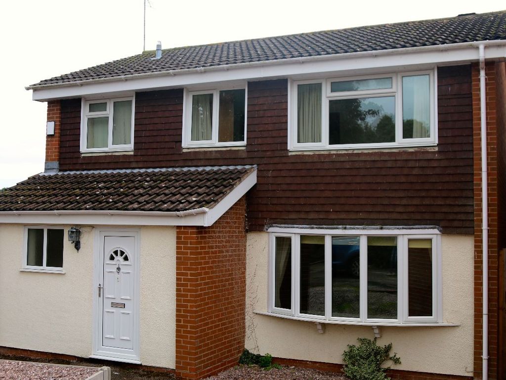 4 bed semi-detached house to rent in Islington Close, Newport TF10, £477 pppm