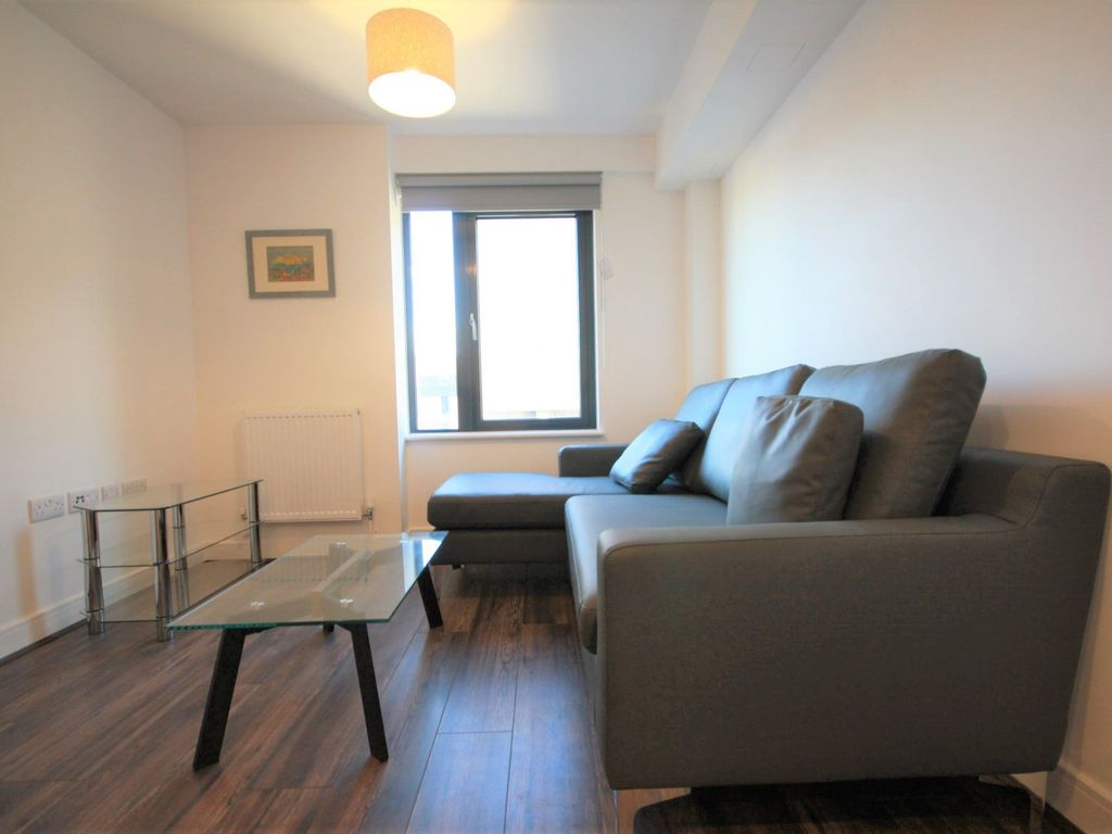 1 bed flat to rent in Fabrick Square, Lombard Street, Digbeth B12, £850 pcm