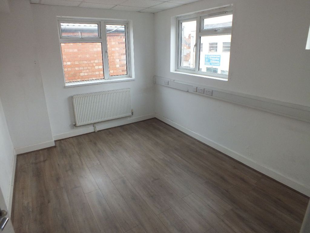 Office to let in Dorothy Road, Off St Saviours Road, Leicester LE5, £7,800 pa