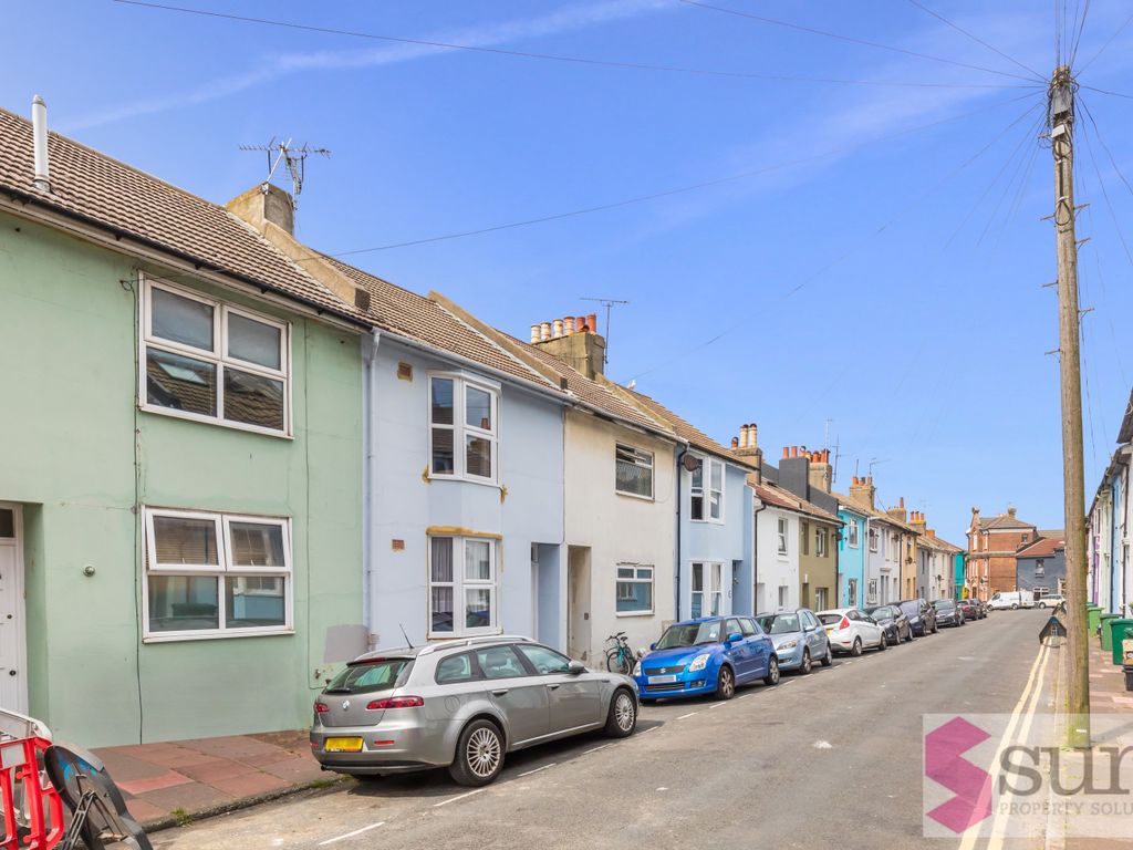 4 bed terraced house to rent in Southampton Street, Brighton BN2, £2,625 pcm