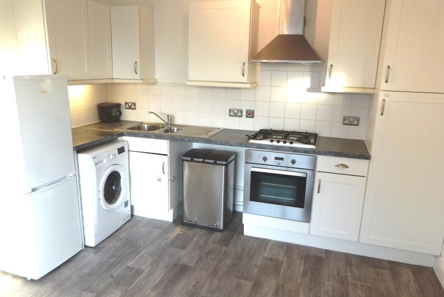 1 bed flat to rent in Shaw House, Tottenham N17, £1,295 pcm