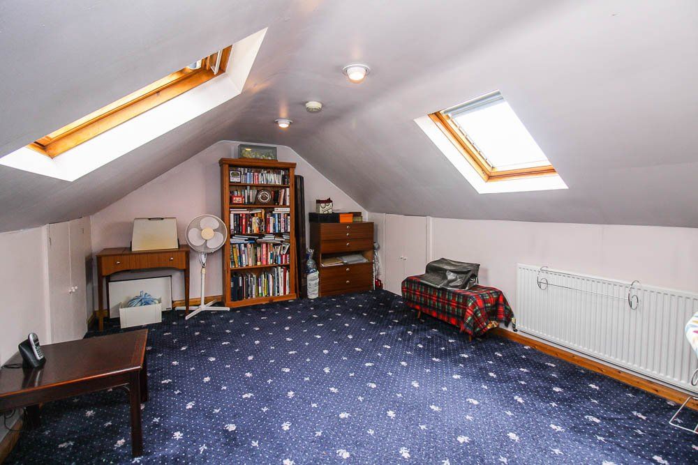 6 bed semi-detached house to rent in Napier Road, Bath BA1, £3,500 pcm