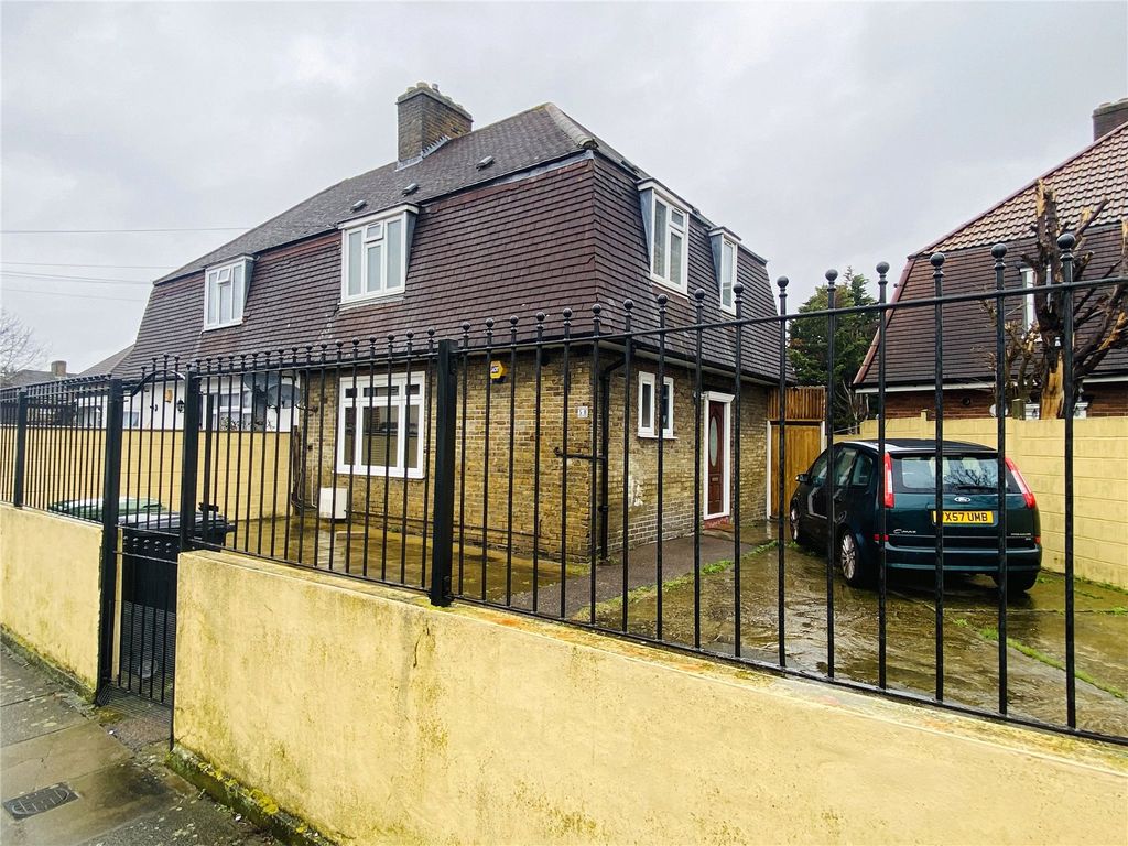 3 bed terraced house for sale in Athelney Street, Catford, London SE6, £425,000