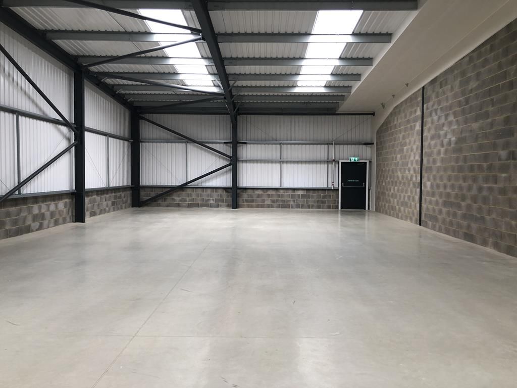 Warehouse to let in Unit 1&2 Heathfield Gateway, Heathfield, Stacey Bushes, Milton Keynes MK12, £86,700 pa