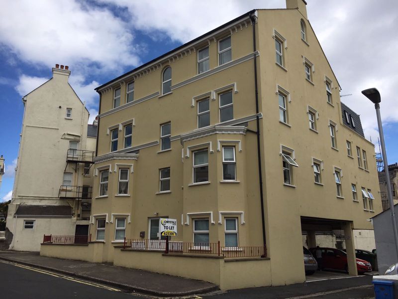 2 bed flat to rent in Princes Avenue, Douglas, Isle Of Man IM2, £975 pcm