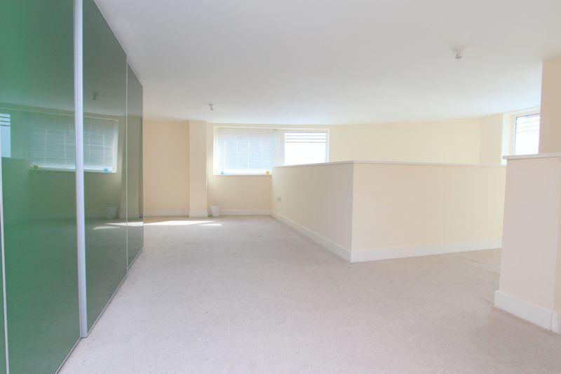 1 bed flat for sale in Gallery Square, Walsall WS2, £100,000
