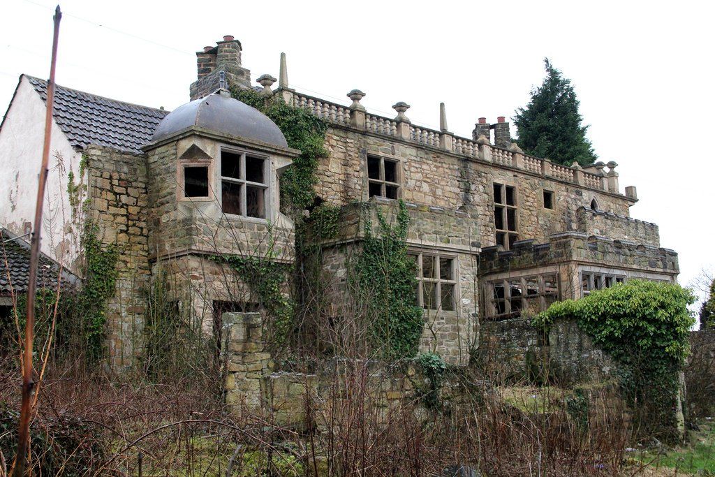 4 bed farmhouse for sale in Wakefield Road, Hampole DN6, £395,000