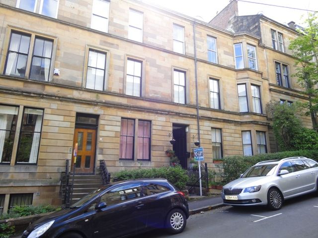 4 bed flat to rent in Bower Street, Glasgow G12, £2,600 pcm