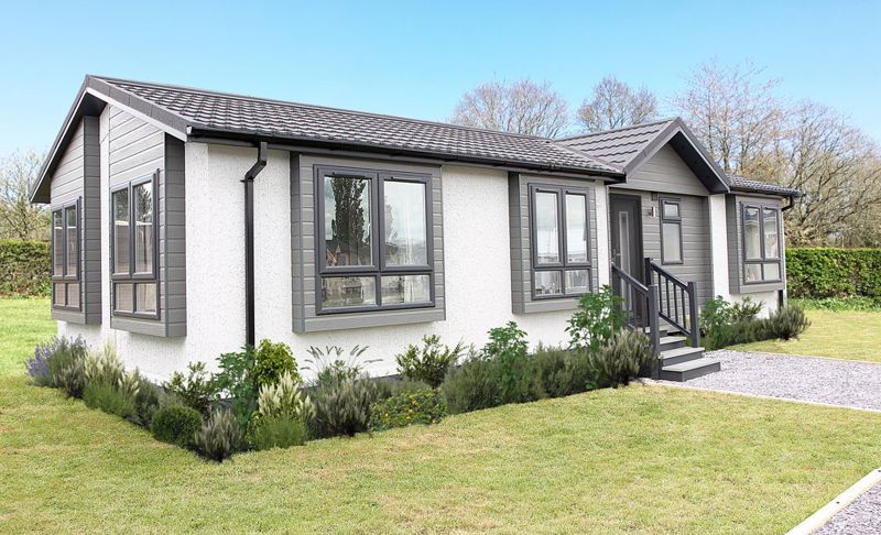 New home, 2 bed mobile/park home for sale in Warren Park, Thursley, Surrey. GU8, £325,000