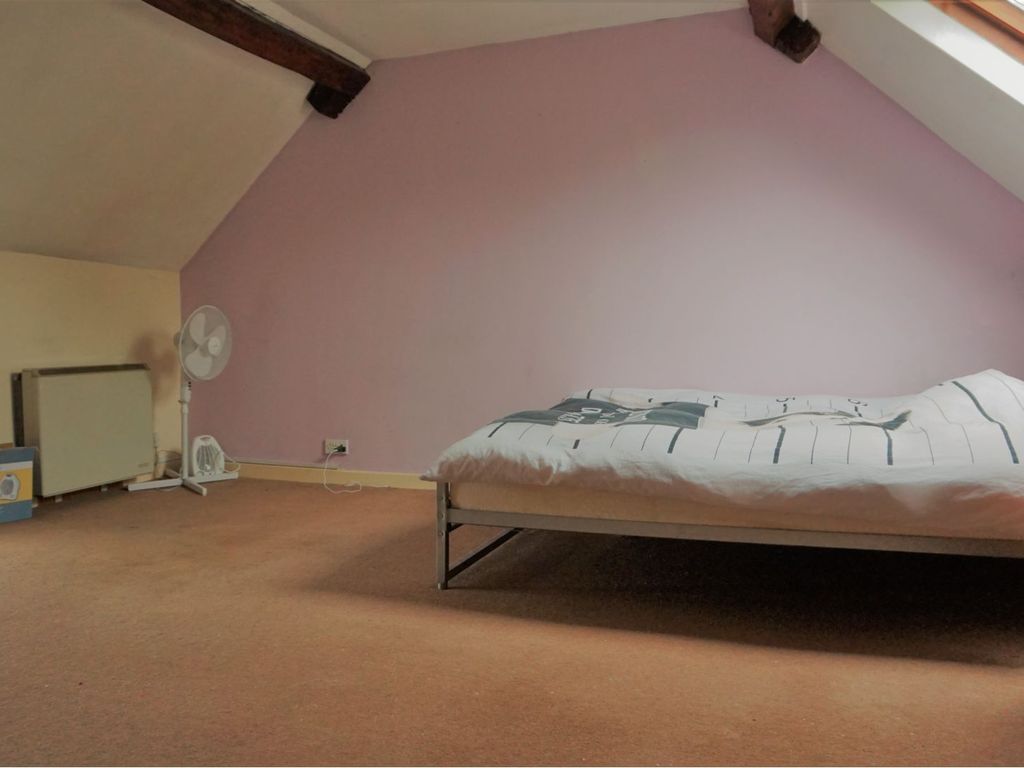 8 bed semi-detached house for sale in Llansantffraid, Llansantffraid Ym Mechain SY22, £375,000