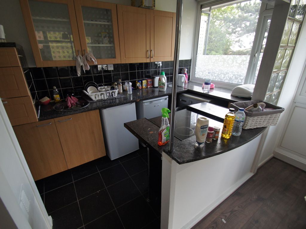 2 bed flat to rent in St. Nicholas Street, Canal Basin, Coventry CV1, £1,000 pcm