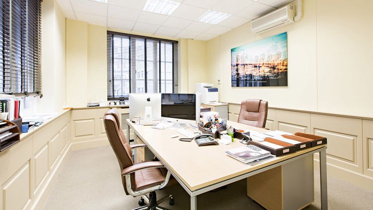 Office to let in Kensington Church Street, London W8, £15,600 pa