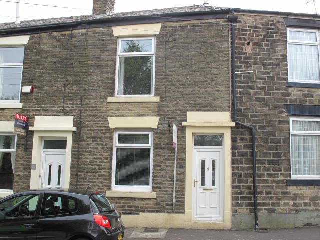2 bed terraced house to rent in Shawfield Lane, Norden Village, Rochdale OL12, £725 pcm