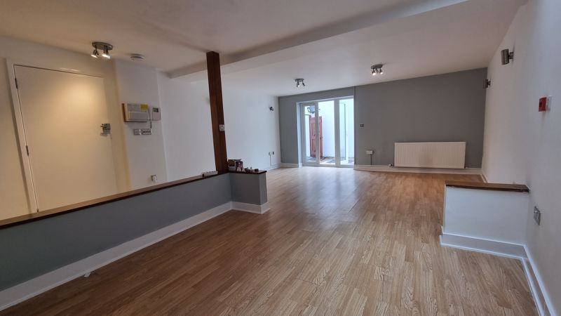 Studio to rent in Sophia Court, Anstey Rd, East Dulwich London SE15, £1,400 pcm