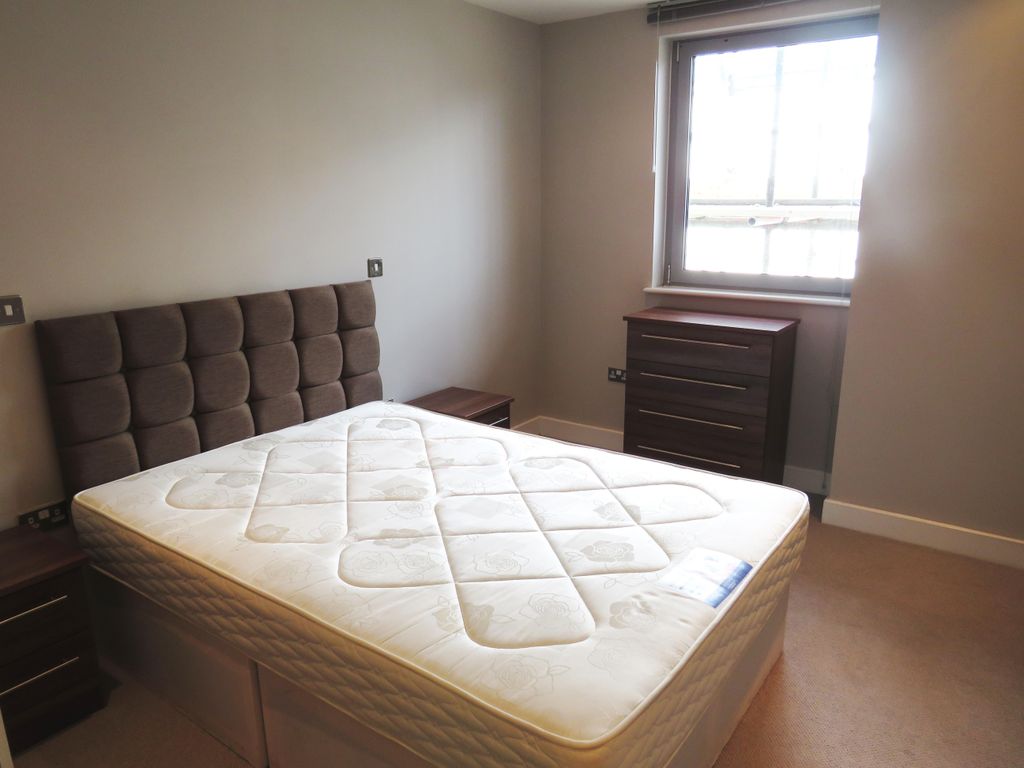 1 bed flat to rent in Bute Terrace, Cardiff CF10, £1,400 pcm