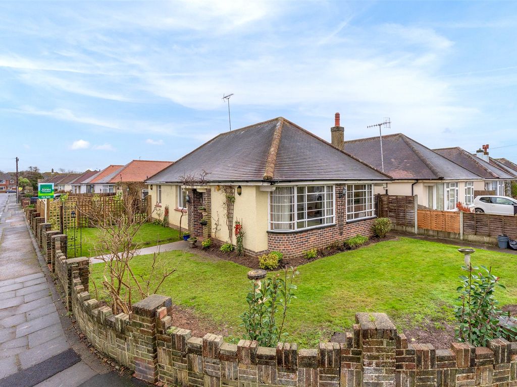 3 bed bungalow for sale in Keymer Crescent, Goring By Sea, Worthing, West Sussex BN12, £495,000