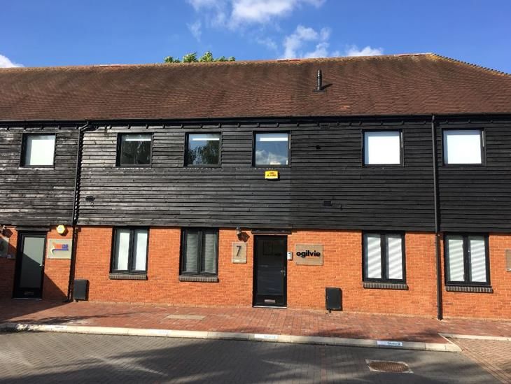 Office to let in First Floor 7 Warren Yard, Warren Park, Milton Keynes, Buckinghamshire MK12, £9,600 pa