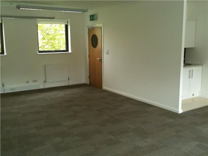 Office to let in First Floor 7 Warren Yard, Warren Park, Milton Keynes, Buckinghamshire MK12, £9,600 pa