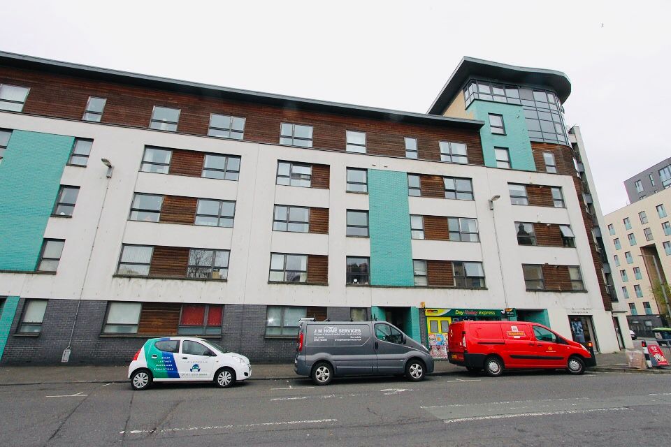 2 bed flat to rent in Moir Street, Glasgow G1, £1,000 pcm