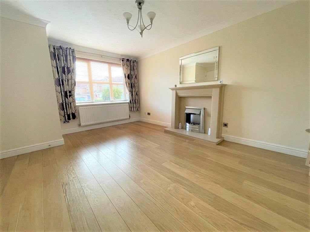 3 bed detached house to rent in Carnegie Drive, Wednesbury WS10, £1,200 pcm