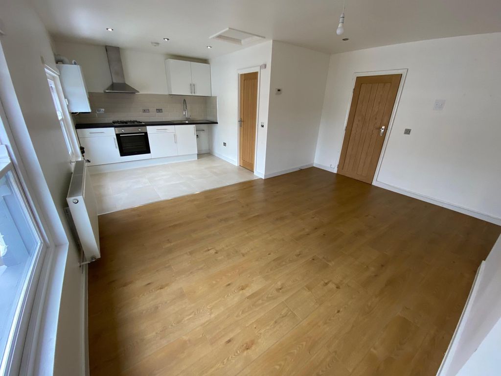1 bed flat to rent in Norfolk Street, King