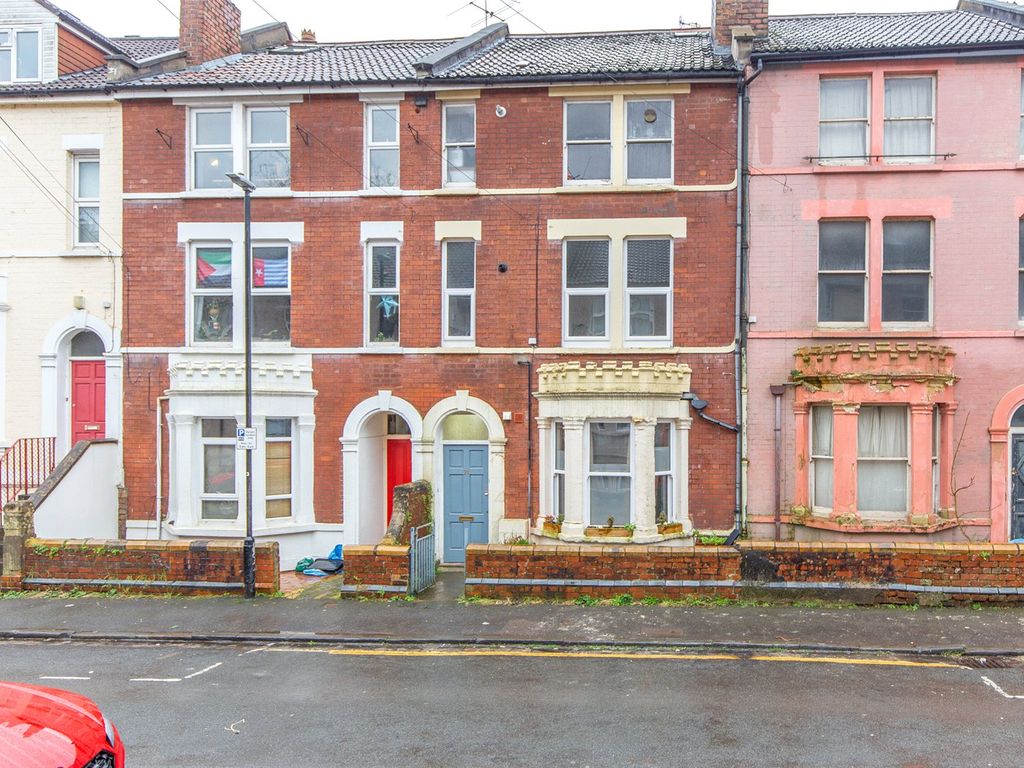 1 bed flat for sale in Albany Road, Montpelier, Bristol BS6, £215,000