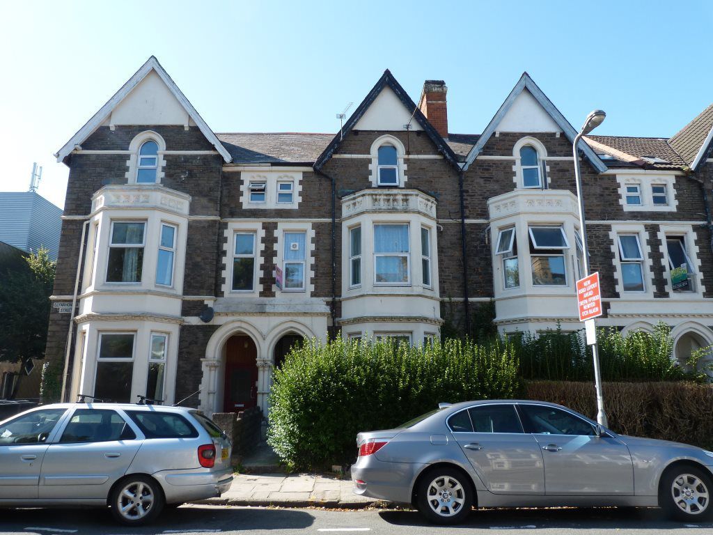 2 bed flat to rent in Glynrhondda Street, Cathays, Cardiff CF24, £1,200 pcm