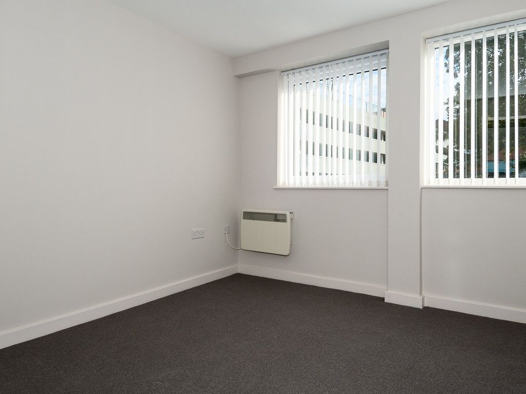 1 bed flat to rent in North Hill, Colchester CO1, £850 pcm