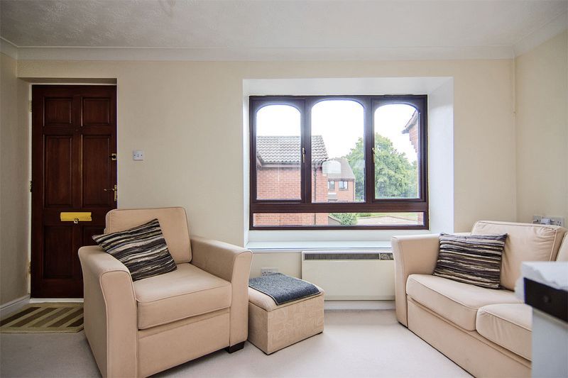 1 bed flat to rent in Bloomsbury Way, Boley Park, Lichfield WS14, £525 pcm