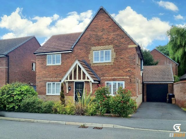 4 bed detached house for sale in Cowley Meadow Way, Crick, Northampton NN6, £395,000