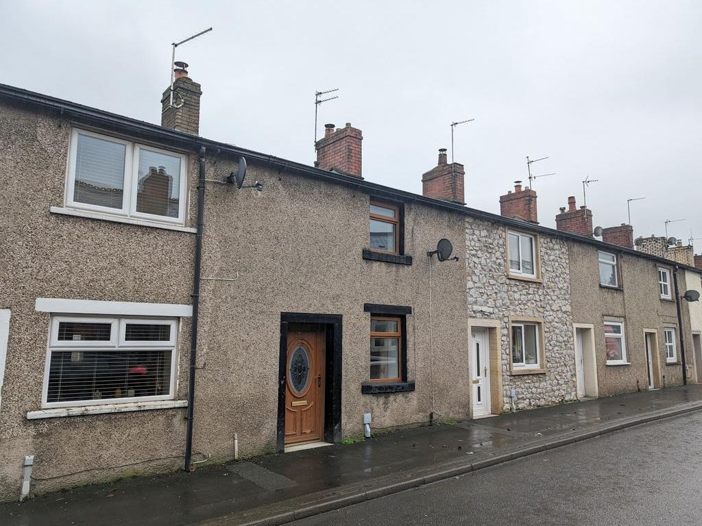 2 bed cottage to rent in St Pauls Street, Clitheroe BB7, £725 pcm