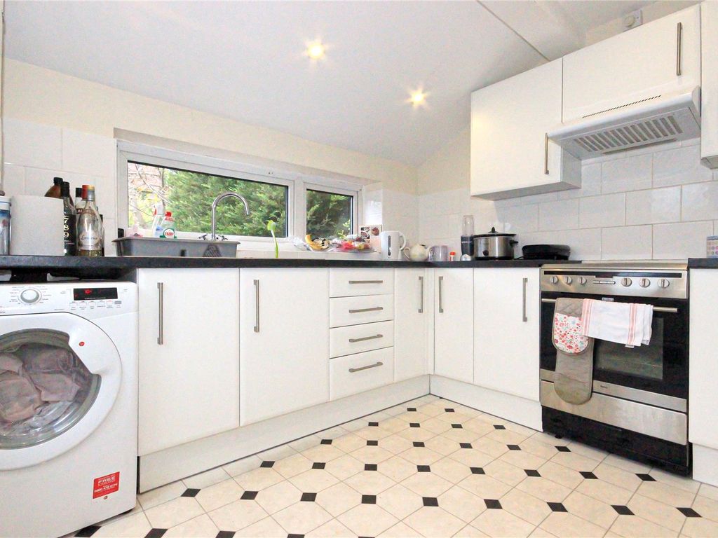 6 bed terraced house to rent in Monk Road, Bishopston, Bristol BS7, £4,500 pcm