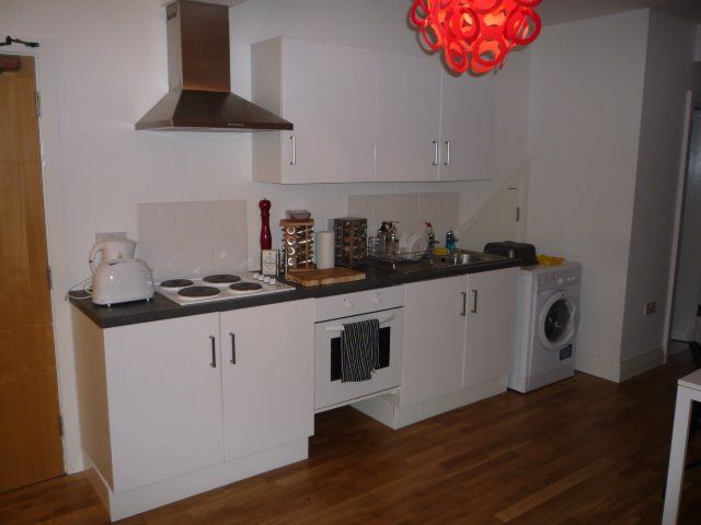 1 bed flat to rent in Risborough Street, London SE1, £1,907 pcm