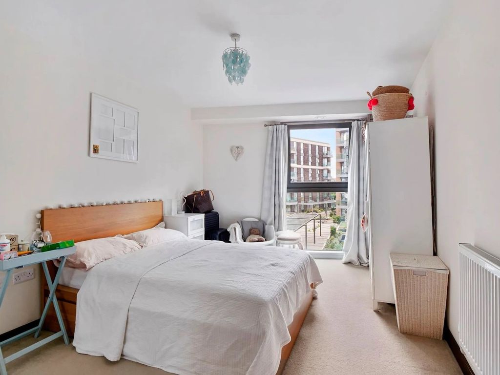 New home, 1 bed flat for sale in Bridges Court, London SW11, £168,000