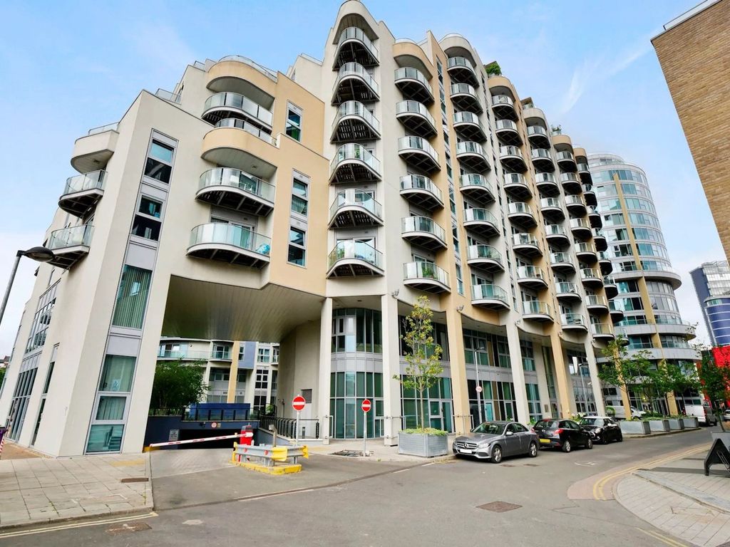 New home, 1 bed flat for sale in Bridges Court, London SW11, £168,000