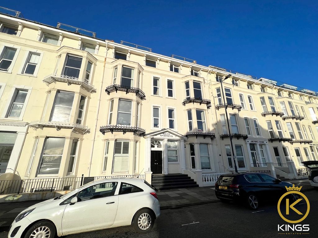 1 bed flat to rent in South Parade, Southsea PO5, £800 pcm