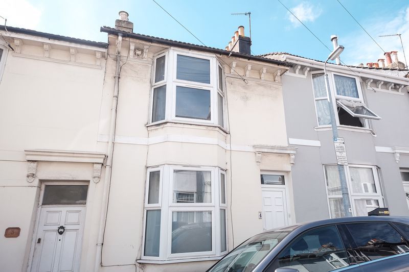 3 bed property to rent in Inverness Road, Brighton BN2, £2,385 pcm