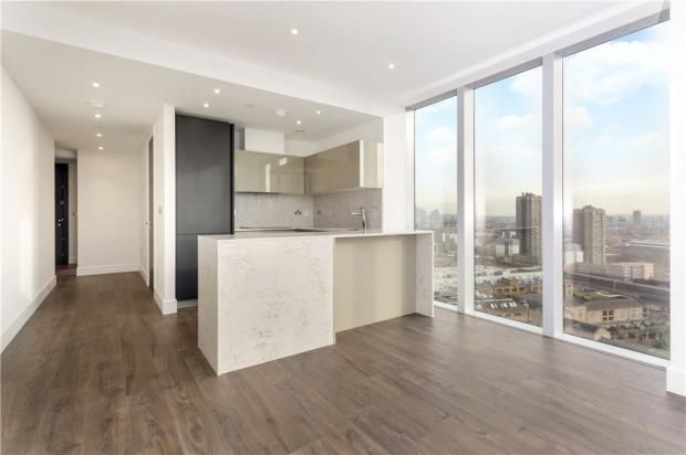 1 bed flat for sale in Perilla House, 17 Stable Walk, London E1, £700,000