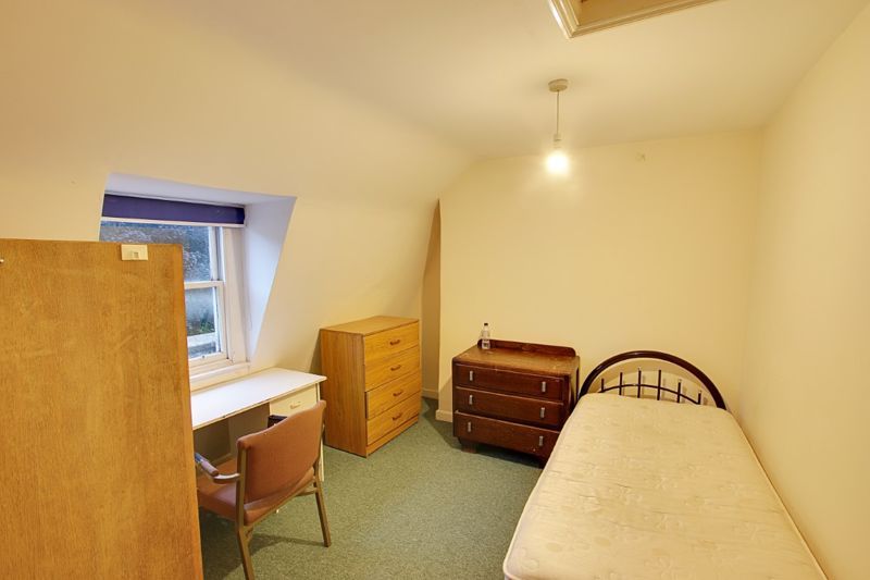 3 bed flat to rent in Claverton Buildings, Bath BA2, £1,950 pcm
