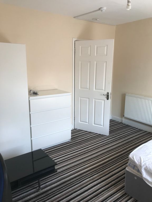 Room to rent in Tachbrook Street, Leamington Spa CV31, £445 pcm