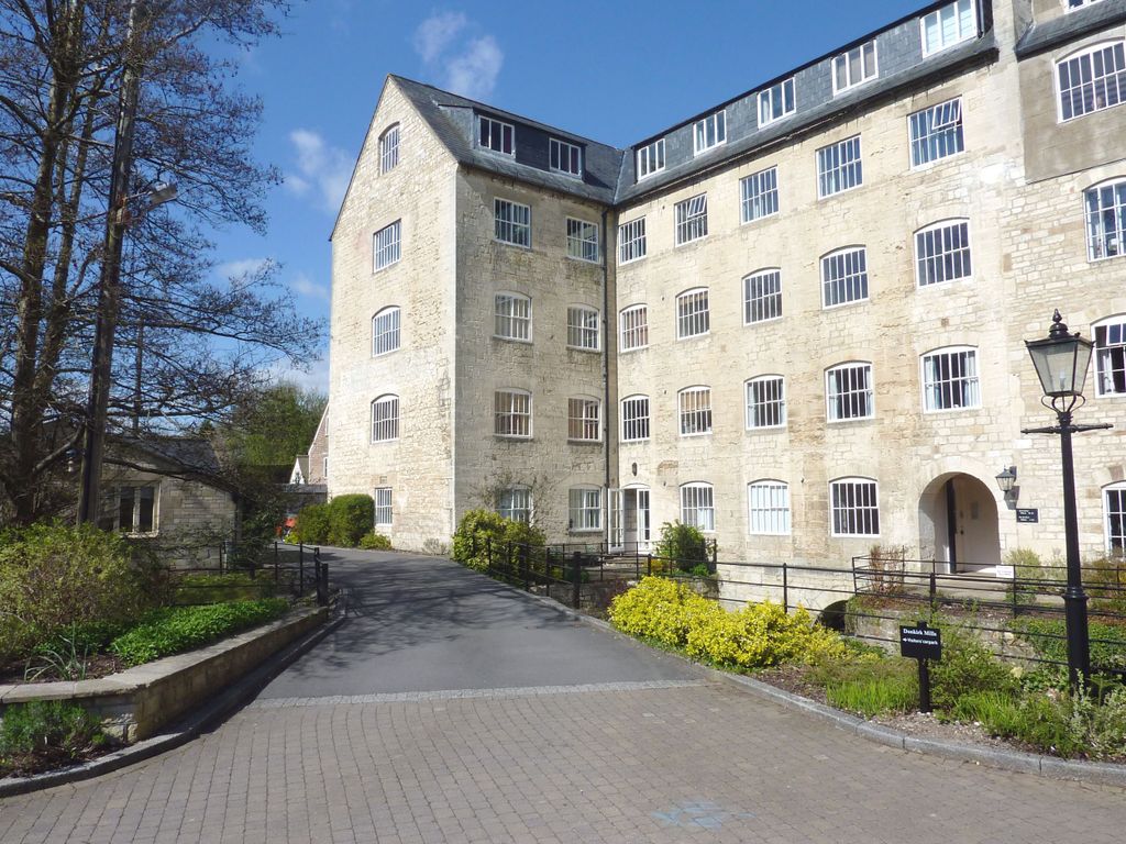 2 bed flat to rent in Playnes Mill, Dunkirk Mills, Nr Nailsworth, Gloucestershire GL5, £1,000 pcm